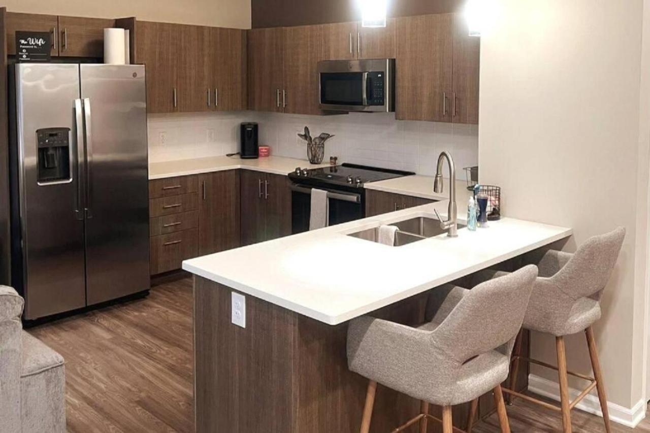 End Of Summer Deals!! Modern 2 Bed 1 Bedroom In Heart Of Midtown Kansas City! 外观 照片